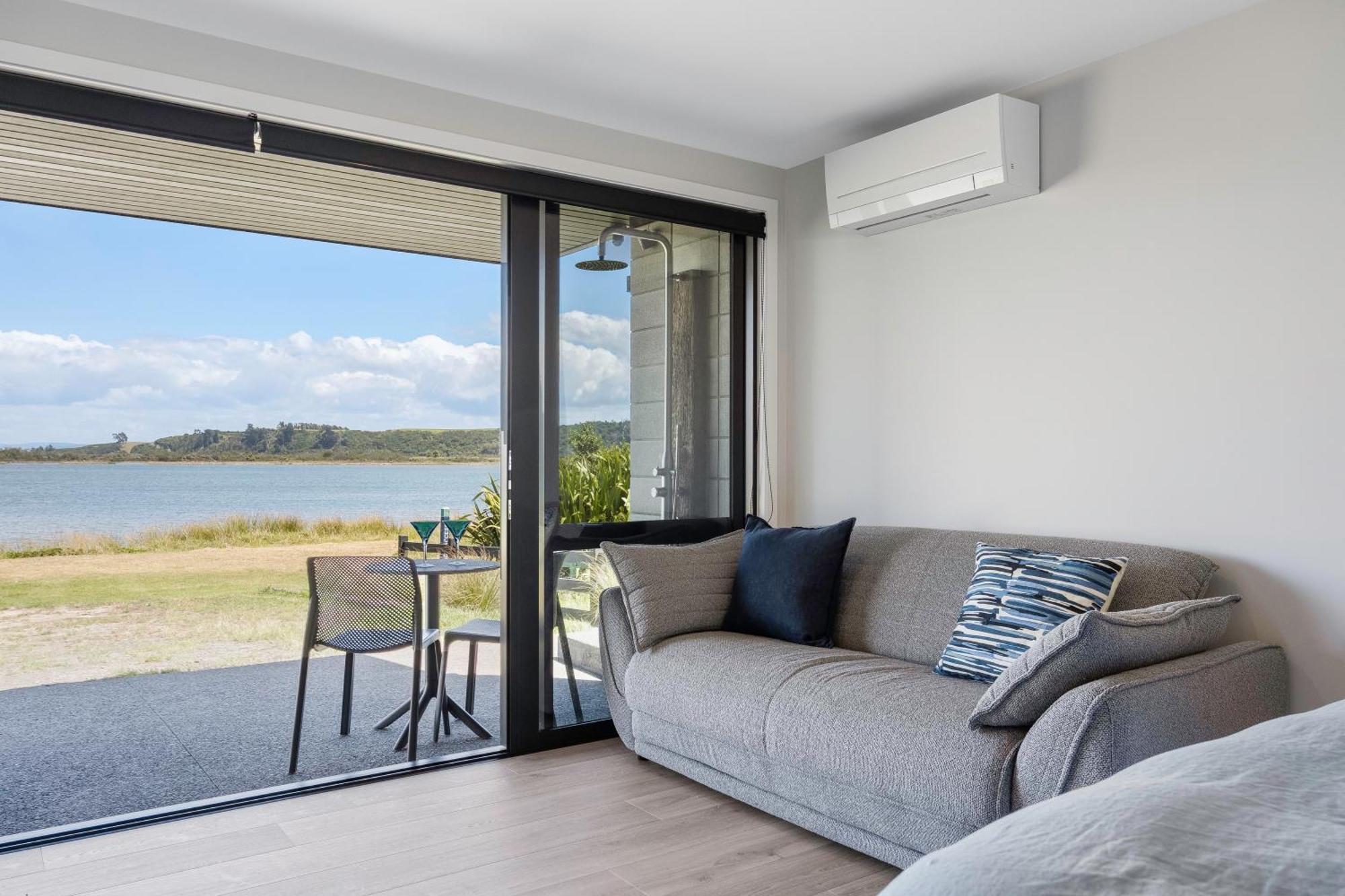 Pukehina Estuary Sunset Views Townhouse & Studio Buitenkant foto
