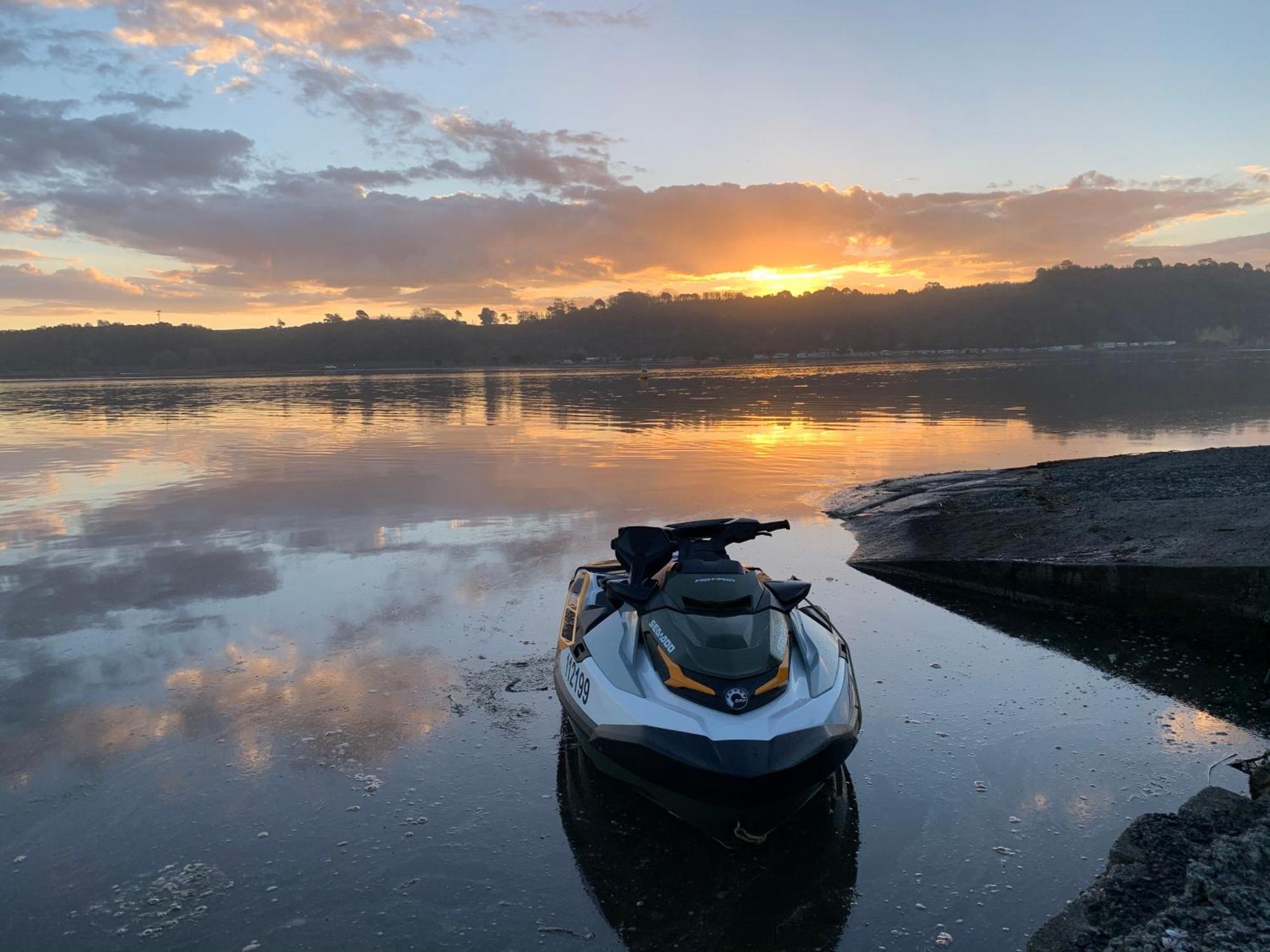 Pukehina Estuary Sunset Views Townhouse & Studio Buitenkant foto
